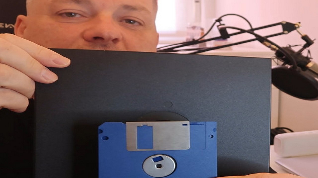 El primer disquete flexible para ordenador