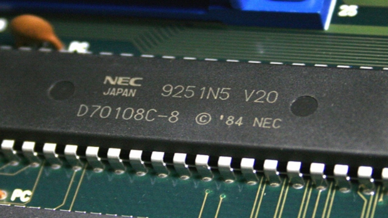Nec V20, un microprocesador de los ochenta rival del Intel 8088