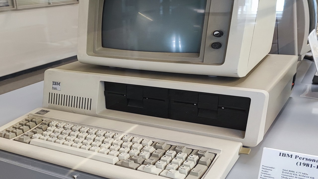 La jugada maestra de IBM… que acabó siendo su peor enemigo